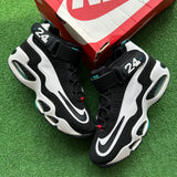 Nike White Fresh Water Air Max Griffey 1. Size 9.5