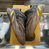 Yeezy Mauve 700s Size 11