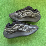 Yeezy Dark Glow 700 V3s Size 10