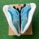 Yeezy Arzareth 700 V3s Size 10.5