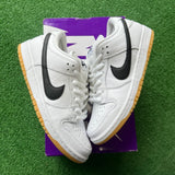 Nike White Gum Low SB Dunks Size 8