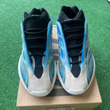 Yeezy Arzareth 700 V3s Size 10.5