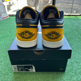 Jordan University Gold Low 1s Size 10.5