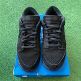 Nike Undefeated 5 on it Low Dunks Size 10