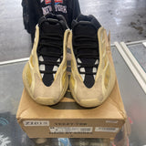 Yeezy Safflower 700 V3 Size 7