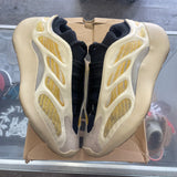 Yeezy Safflower 700 V3 Size 7