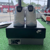 Jordan Legend Blue 11s Size 9.5
