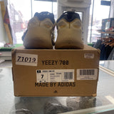 Yeezy Safflower 700 V3 Size 7