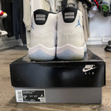 Jordan Legend Blue 11s Size 9.5