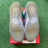 Nike Foam Finger Low Dunks Size 6Y