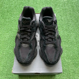 New Balance Triple Black 9060s Size 11