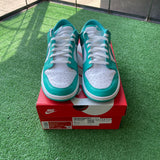Nike Clear Jade Low Dunks Size 11.5